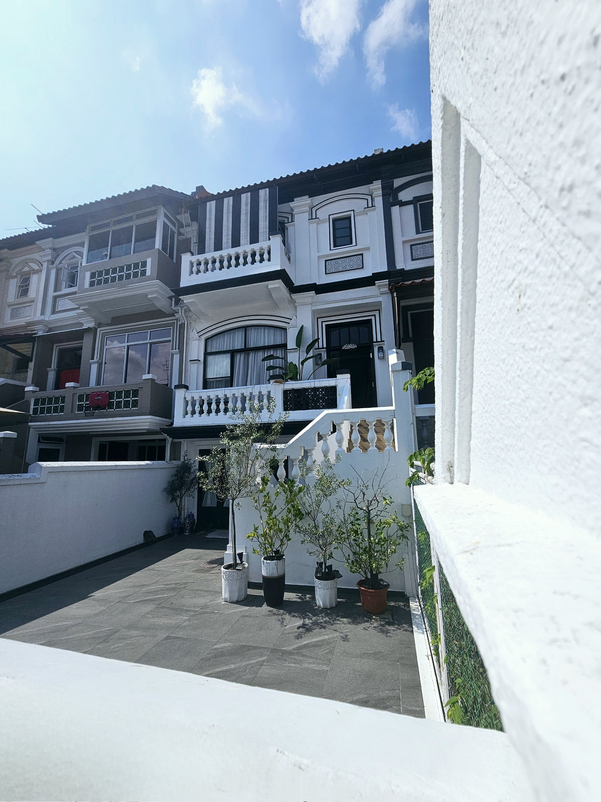 Loyang Rise 4-storey landed house exterior renovation